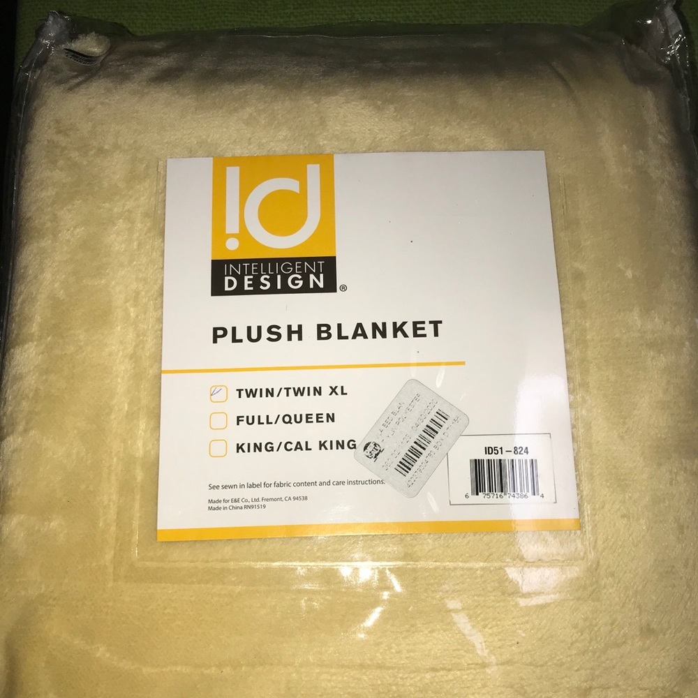 Twin XL plush blanket